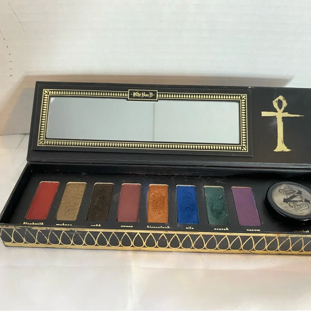 KVD Kat Von D Serpentina Eyeshadow Palette Limited Edition Goth Grunge Jewel